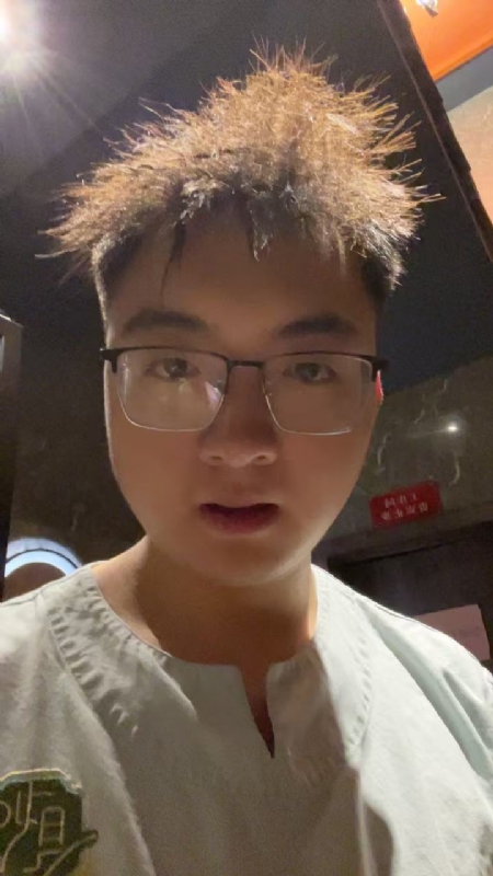 成熟稳重的男士的第一张照片--珠海相亲服务中心