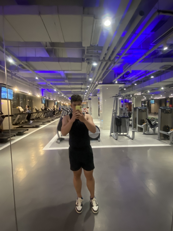 阿龙设计师的第六张照片--珠海相亲服务中心