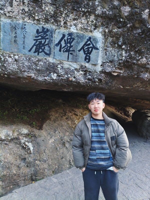 帅邓拖网速的第二张照片--珠海相亲服务中心