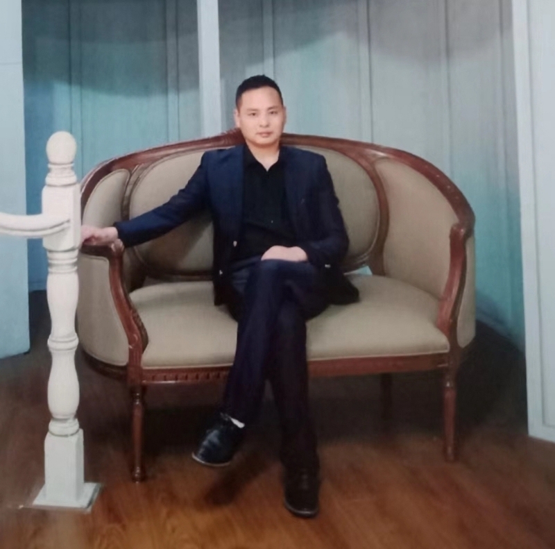 龙行天下的第二张照片--珠海相亲服务中心