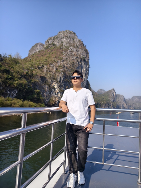 墨痕的第二张照片--珠海相亲服务中心