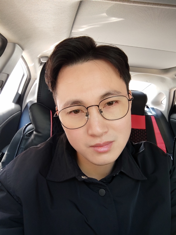 沉默先绅的第一张照片--珠海相亲服务中心