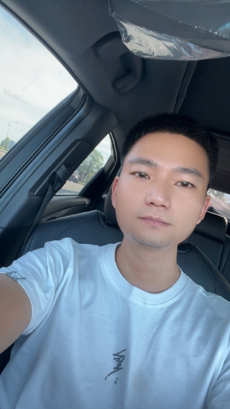 小江的第四张照片--珠海相亲服务中心