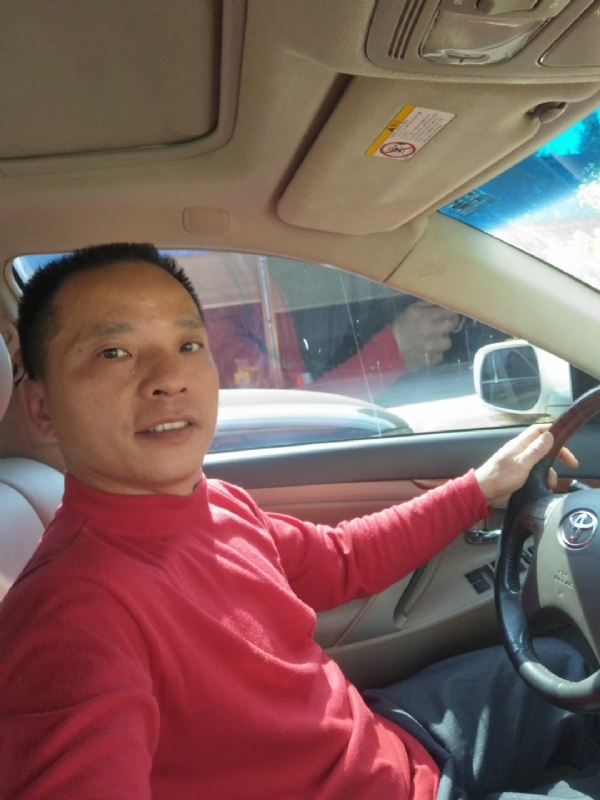 真诚征婚的第三张照片--珠海相亲服务中心