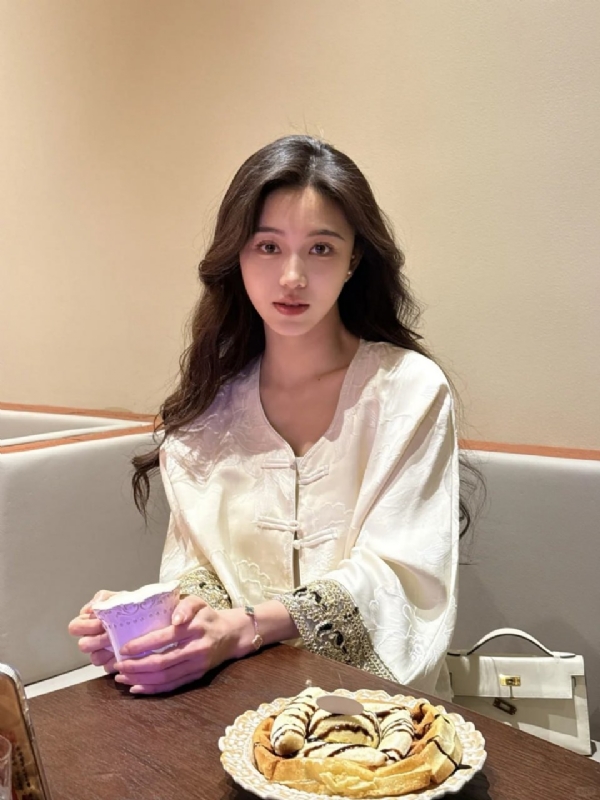 Anna的第二张照片--珠海相亲服务中心