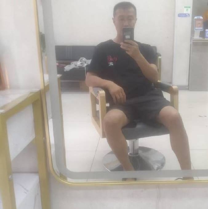 闫杰的第一张照片--珠海相亲服务中心