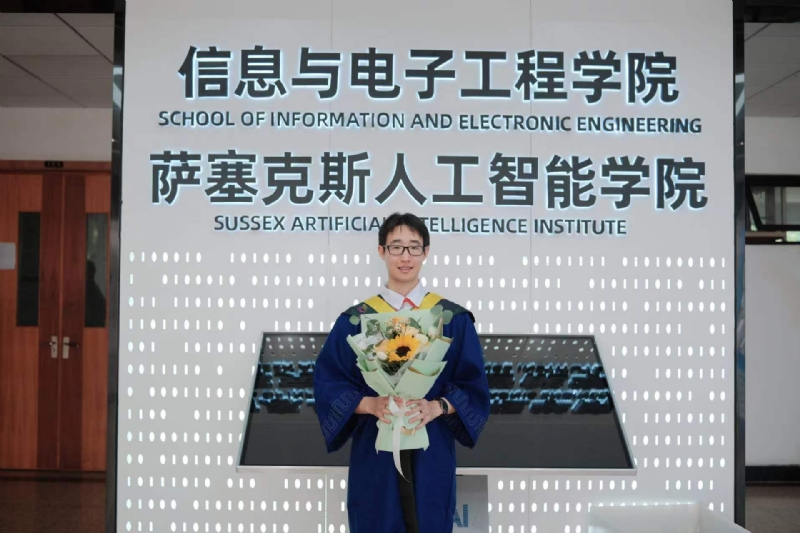 陈潇的第三张照片--珠海相亲服务中心