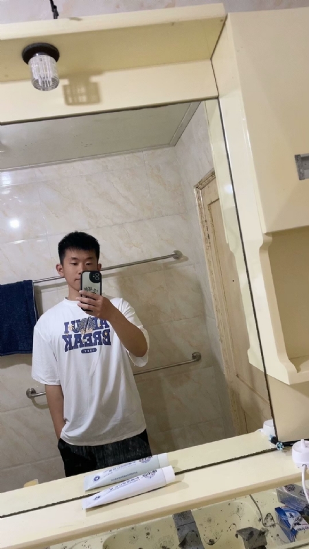 哈哈的第一张照片--珠海相亲服务中心