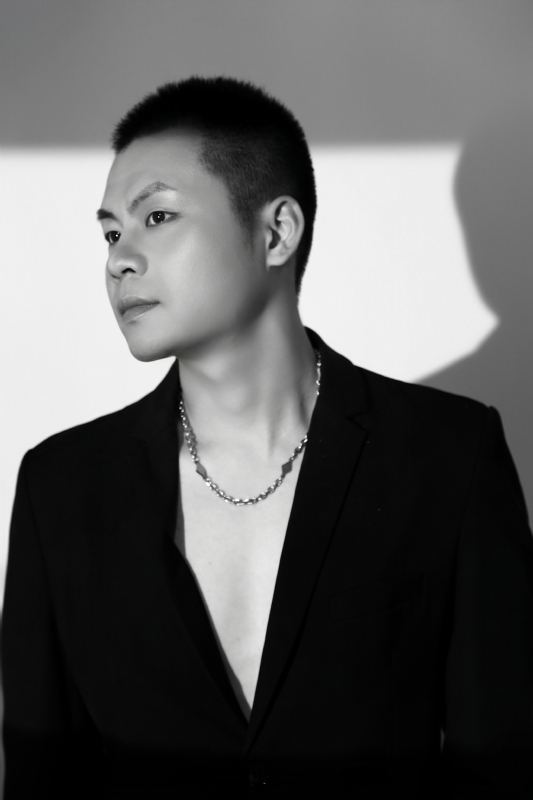 胡杰的第二张照片--珠海相亲服务中心