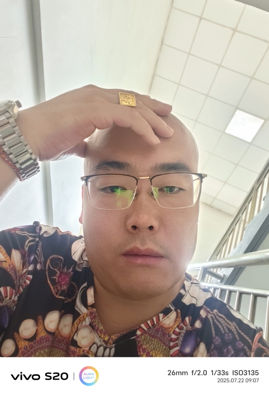 一生诺言的第五张照片--珠海相亲服务中心