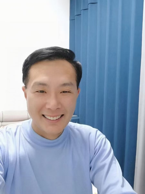 枫叶的第三张照片--珠海相亲服务中心