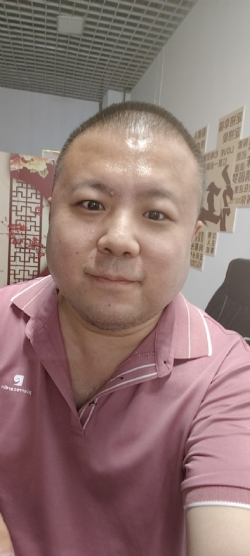 漫步星辰的第一张照片--珠海相亲服务中心