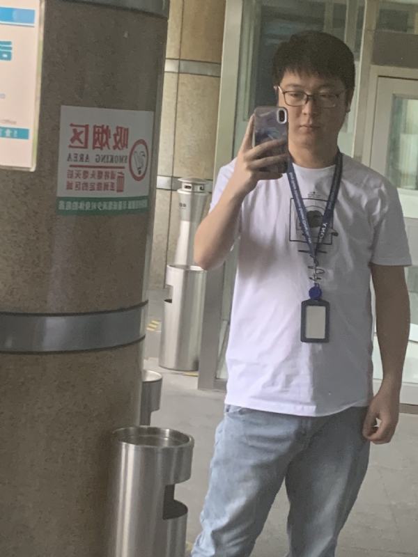 潜伏的第一张照片--珠海相亲服务中心