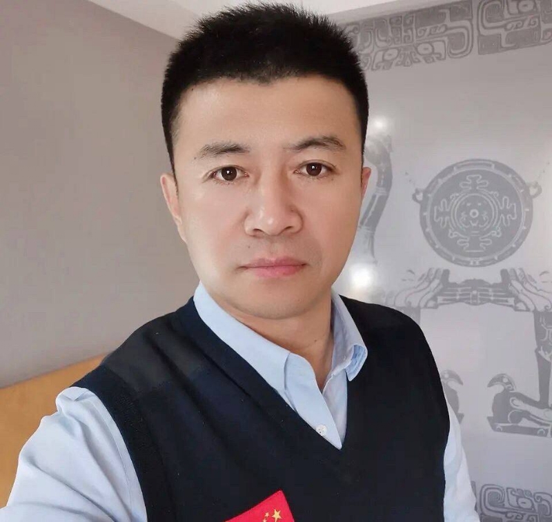 生在红旗下的第二张照片--珠海相亲服务中心