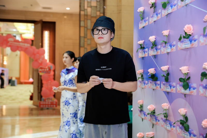 被驯服的象的第一张照片--珠海相亲服务中心