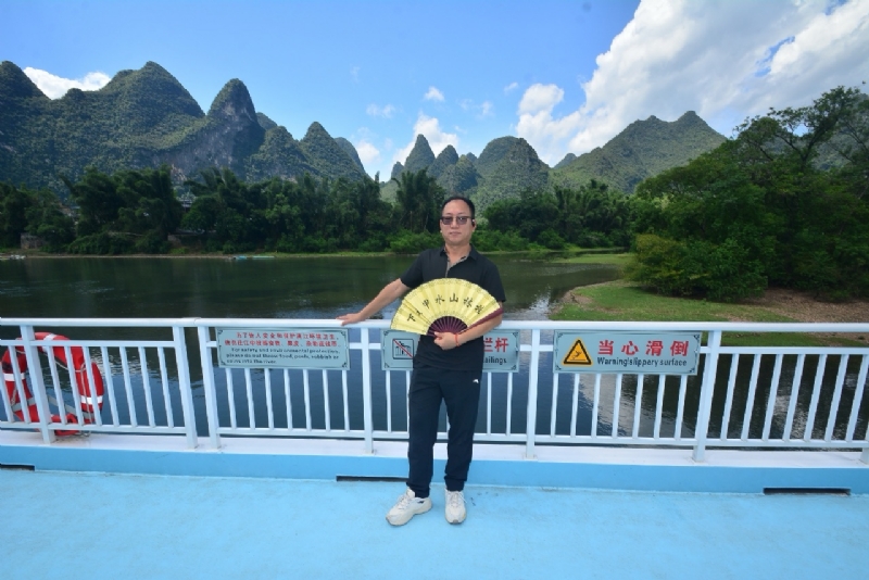 沙漠海的第四张照片--珠海相亲服务中心