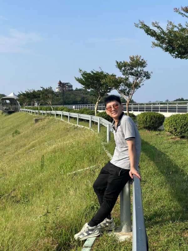 悠人的第一张照片--珠海相亲服务中心