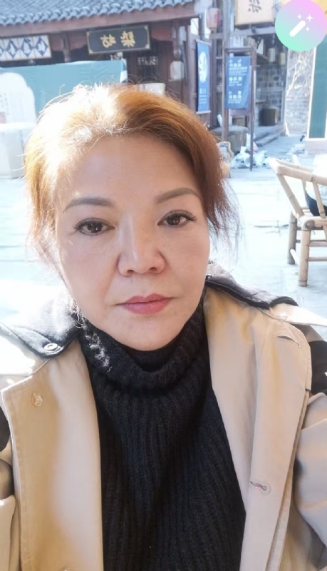 宛霞的第二张照片--珠海相亲服务中心