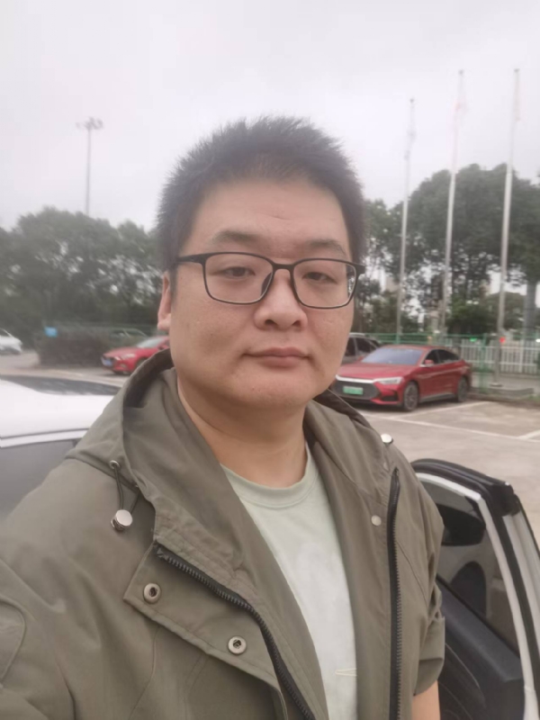 Russell的第一张照片--珠海相亲服务中心