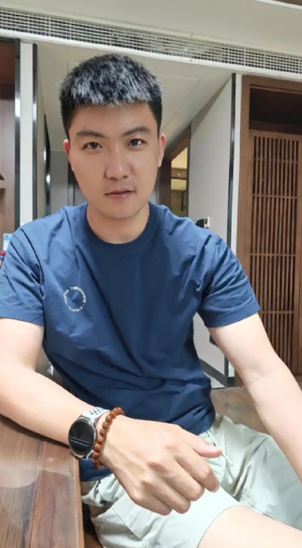 大鹏展翅的第二张照片--珠海相亲服务中心