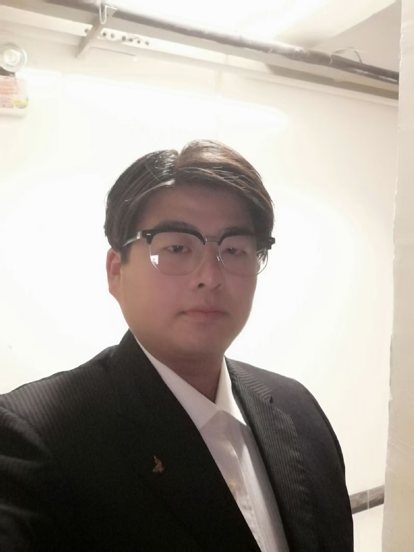 孤独一人的第一张照片--珠海相亲服务中心