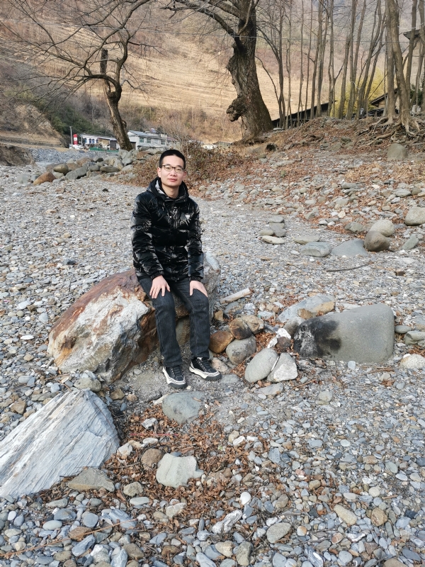 众里寻她的第一张照片--珠海相亲服务中心