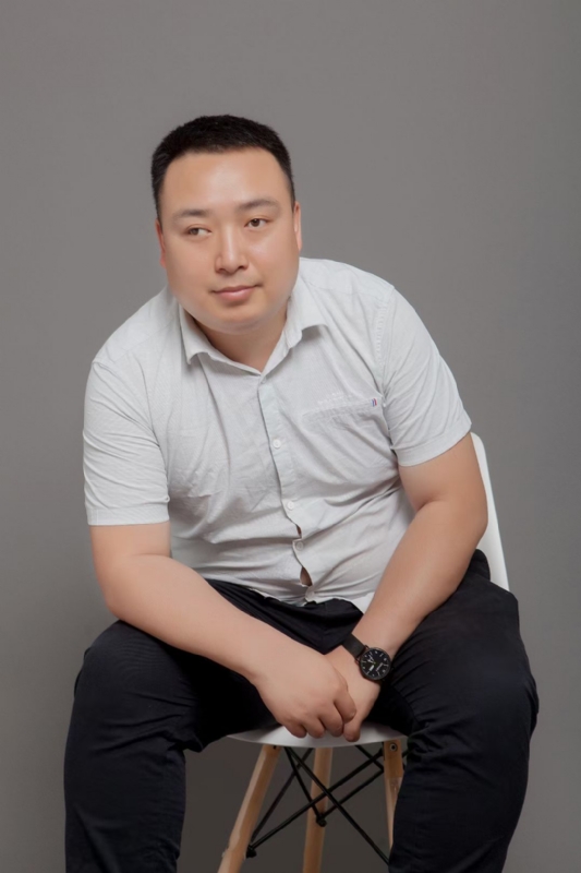 带着梦想去旅行的第一张照片--珠海相亲服务中心