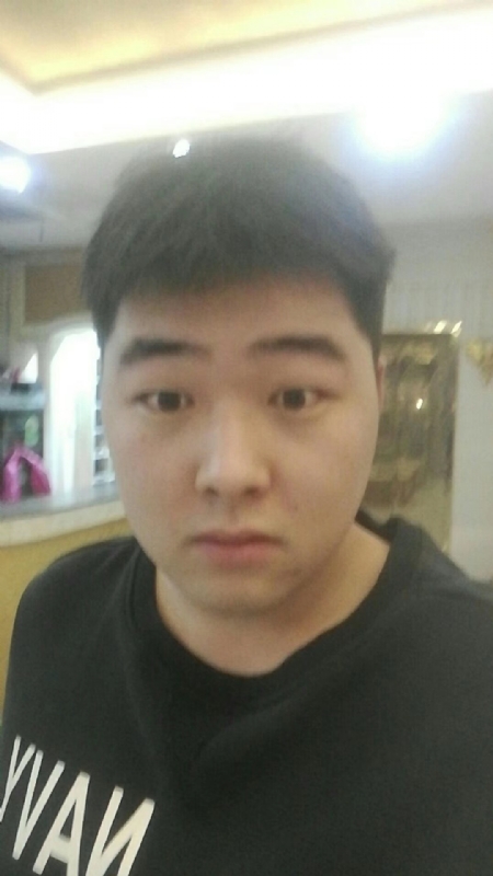 丹尼的第二张照片--珠海相亲服务中心