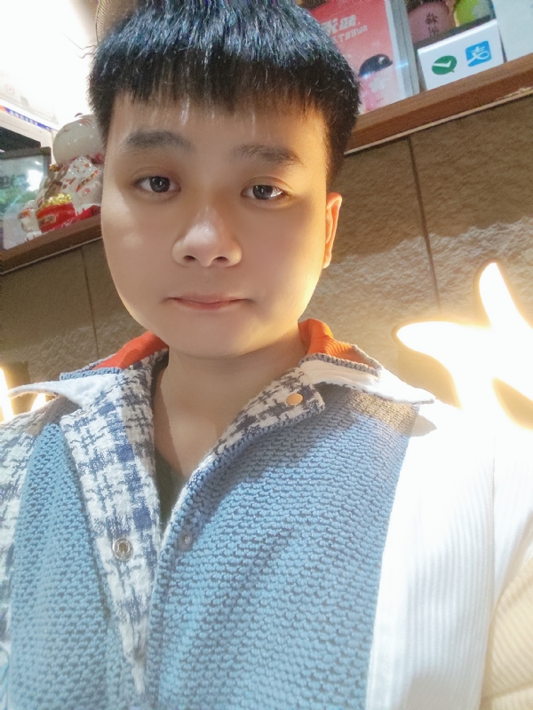 侯侯的第一张照片--珠海相亲服务中心