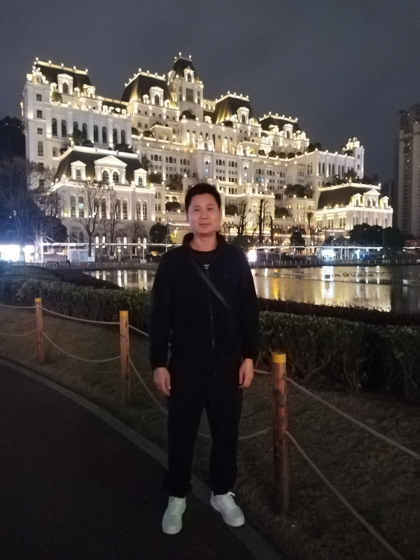 另一半的她的第三张照片--珠海相亲服务中心