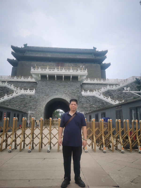 伟哥的第一张照片--珠海相亲服务中心