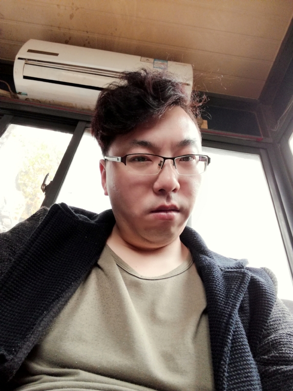 风雨彤周的第二张照片--珠海相亲服务中心