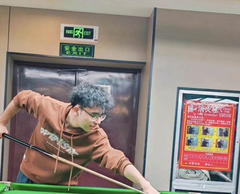 小鬼的第一张照片--珠海相亲服务中心